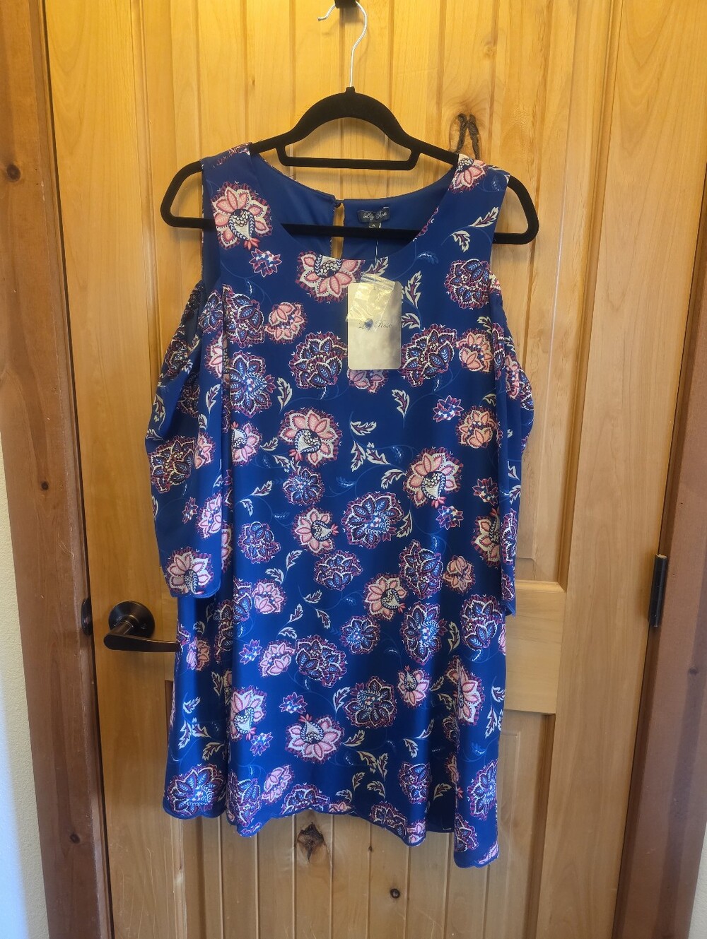 Lily Rose Cold Shoulder Dress XL BNWT